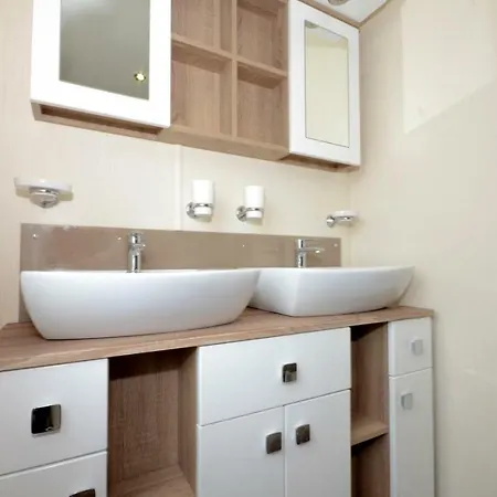 Victory Greenland Lodge